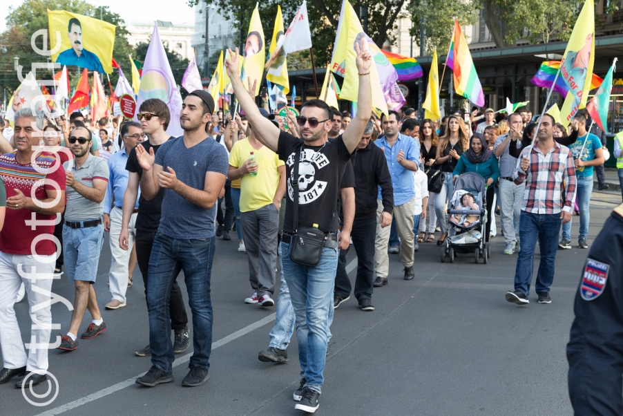 Curdic demonstration in Vienna against politic in Turkey